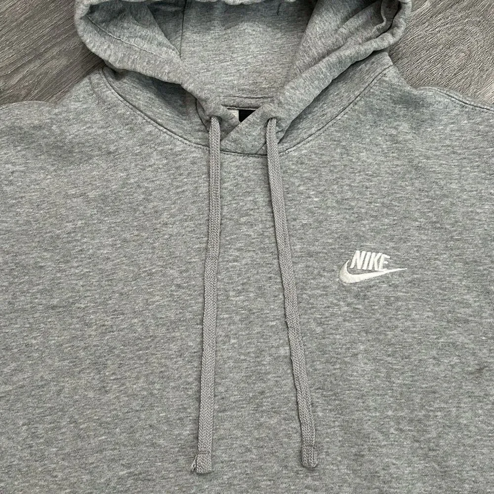 Nike Hoodie Mens Small Gray Club Fleece Pullover Swoosh Logo Kangaroo BV2654-063 - Picture 2 of 8